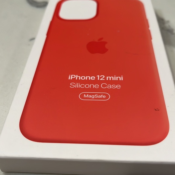 iPhone 12 mini silicon case - Picture 2 of 4